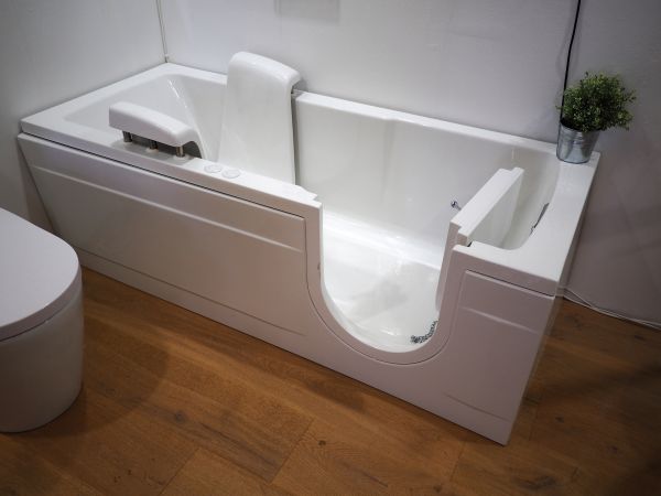 Cost of Walk In Tub Installation in Arlington